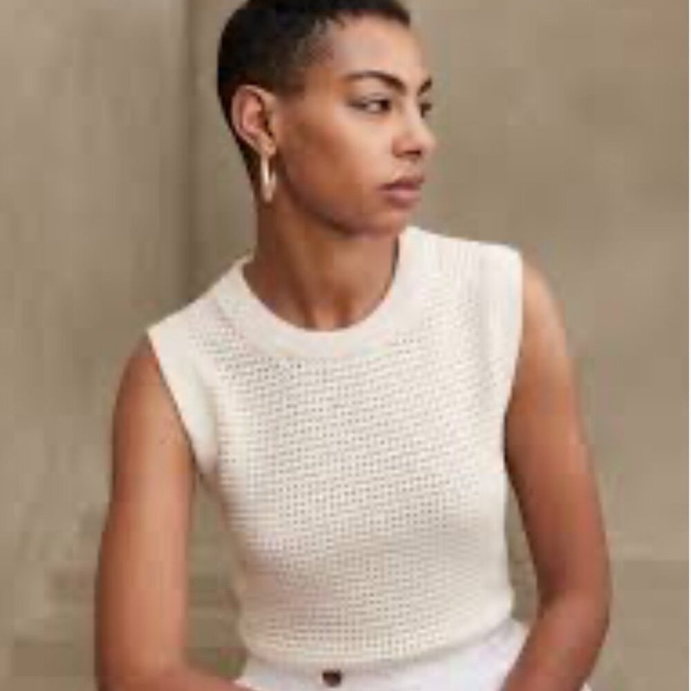 Banana Republic - Women's Open Stitch Knit Vest - Cream - Size XS